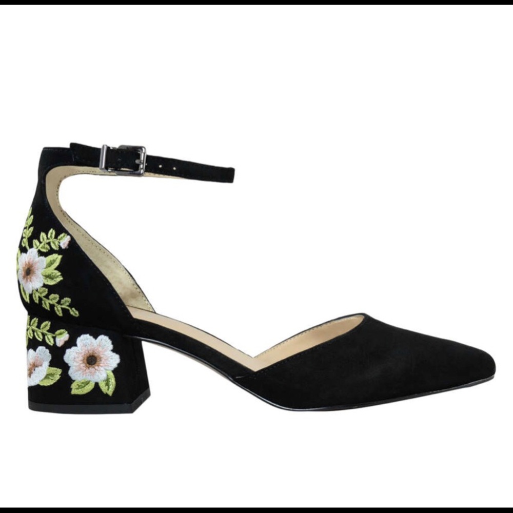 Franco Sarto 9 Black Canopy Pumps Embroidered